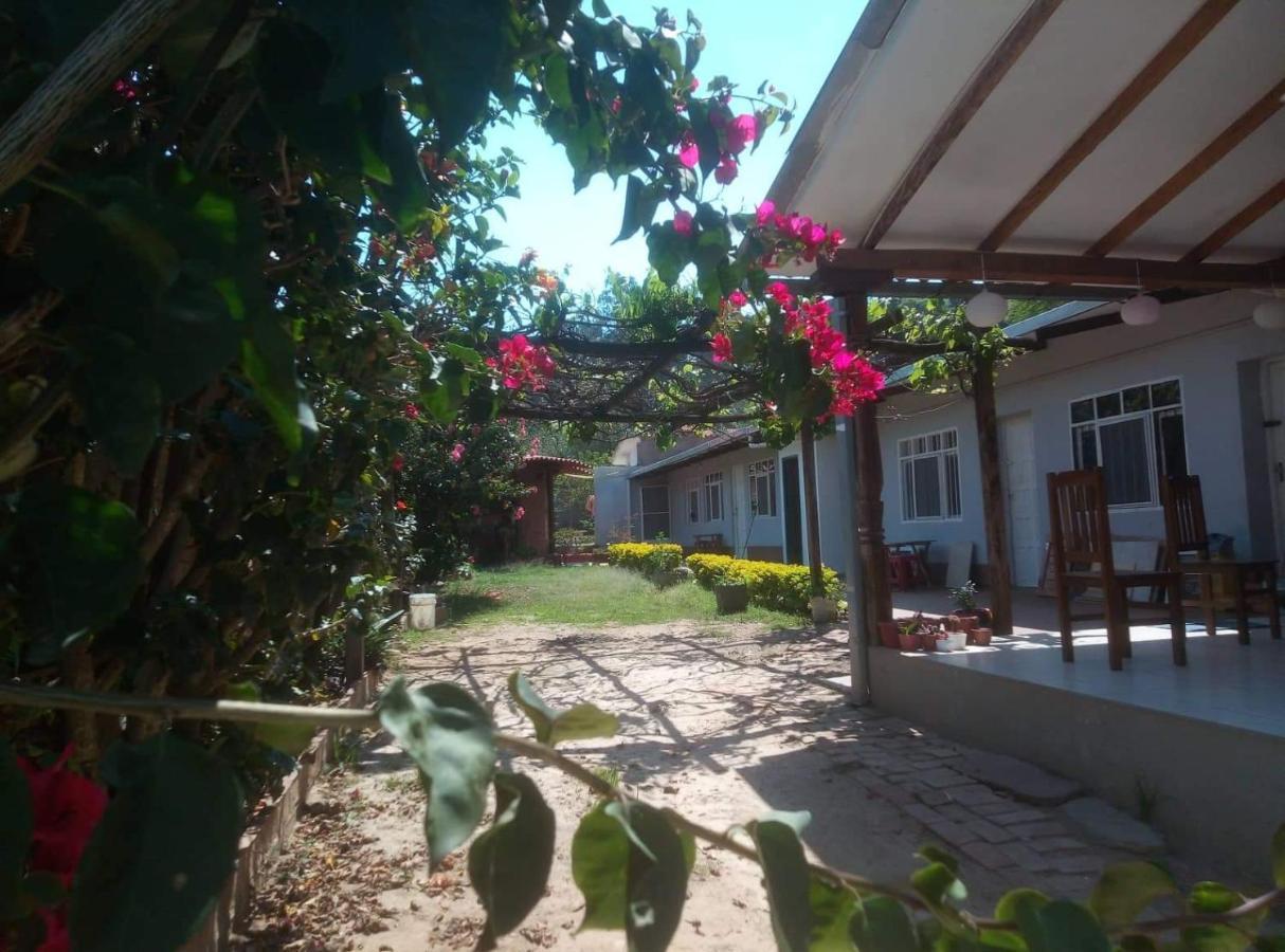 Hotel Samailandia Backpack Samaipata Exterior foto